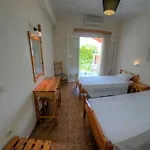 Szálloda Benitses Arches 2*