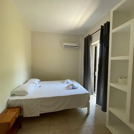 Hotel Benitses Arches 2*