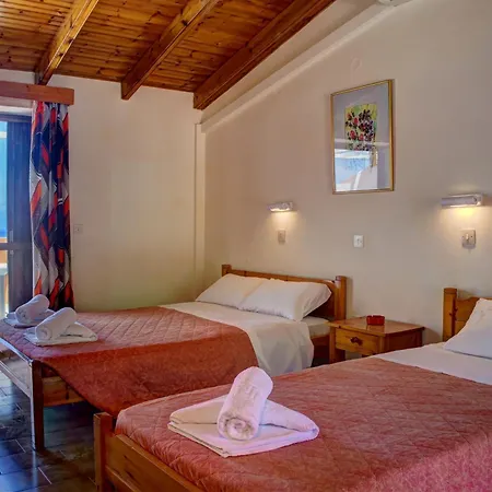 Benitses Arches 2* Benitses (Corfu)