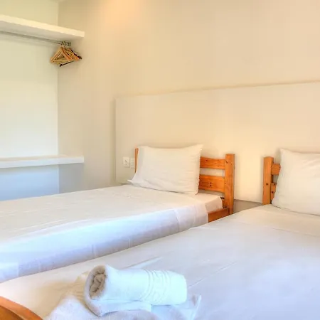 酒店 Benitses Arches 2*