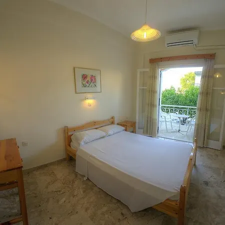Benitses Arches Hotel 2*