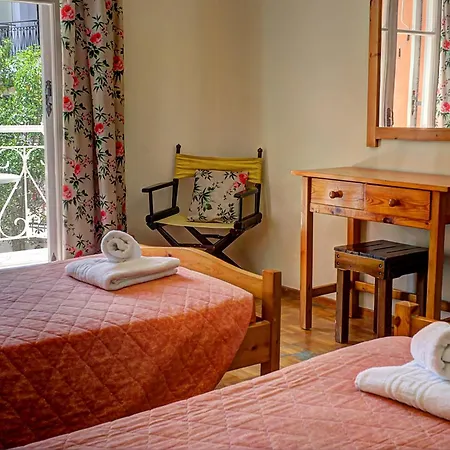 Benitses Arches 2* בניטסס